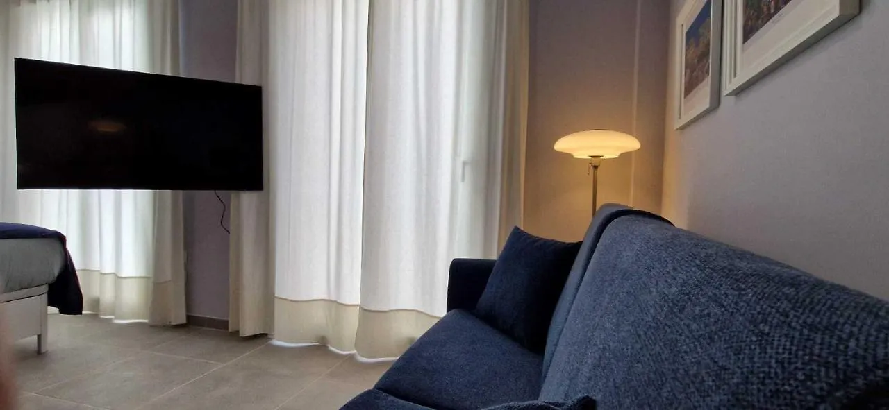 Malaga Lodge Apartments