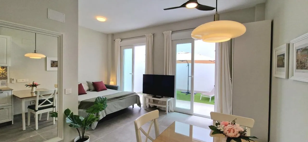 Malaga Lodge Apartments